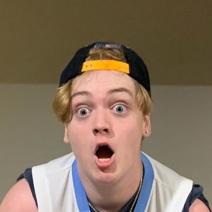 Meet your Posher, Sam